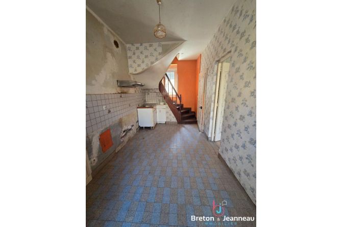 Maison Montsûrs 3 chambres
