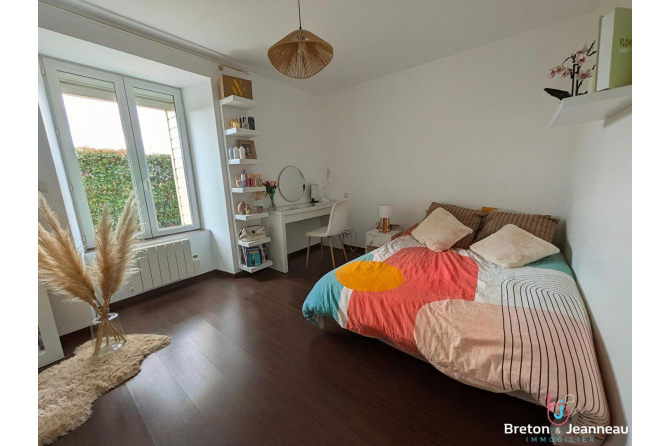 Maison sur 1,45 ha à Vaiges