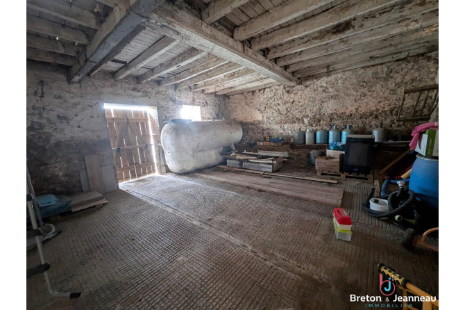 Maison sur 1,45 ha à Vaiges