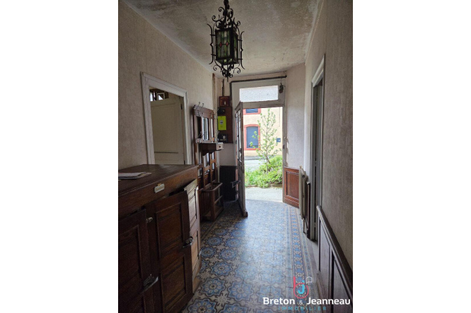 Maison à Montsûrs