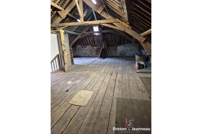 Maison de bourg entre Villaines la Juhel et Mayenne