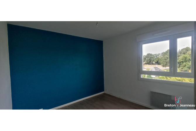 Appartement T4 à Fougères, loué. Vue panoramique
