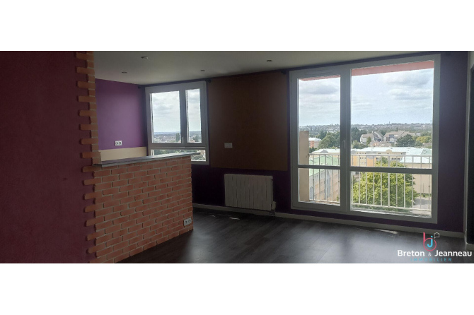 Appartement T4 à Fougères, loué. Vue panoramique