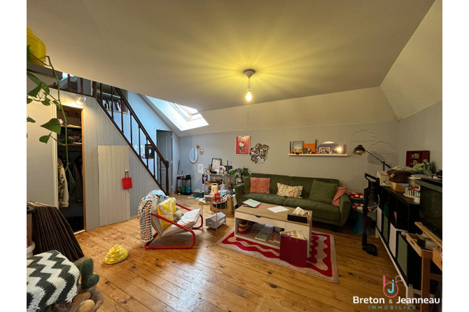 One-bedroom apartment on the left bank Laval