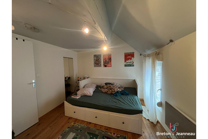 One-bedroom apartment on the left bank Laval