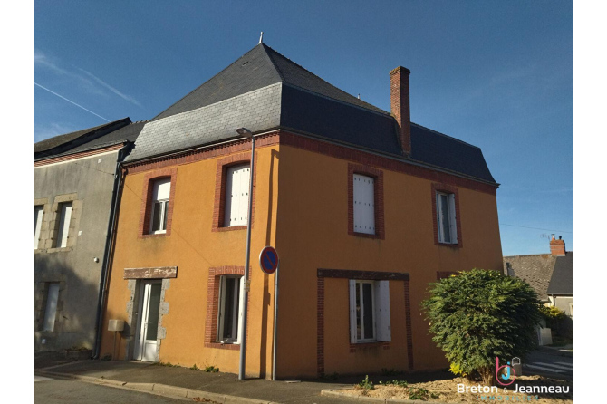 MAISON F6 à ST CHRISTOPHE DU LUAT