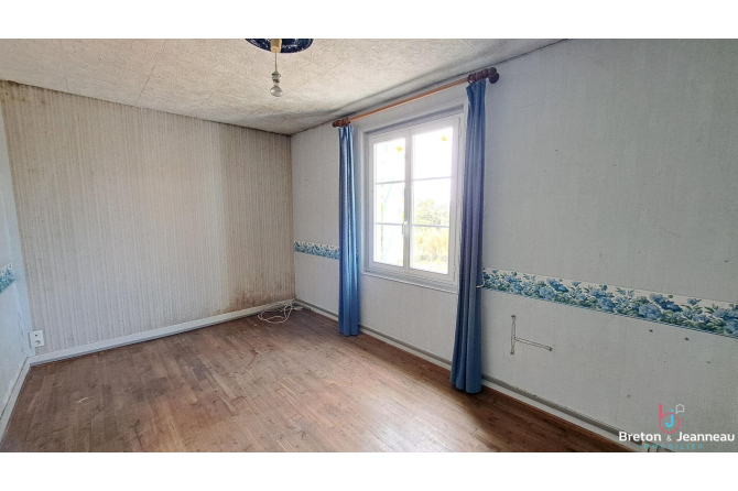 Maison en campagne à proximité de LASSAY-LES-CHÂTEAUX