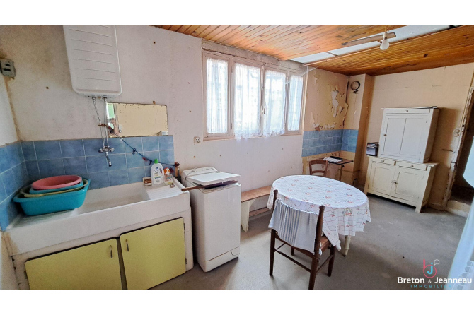 Maison en campagne à proximité de LASSAY-LES-CHÂTEAUX