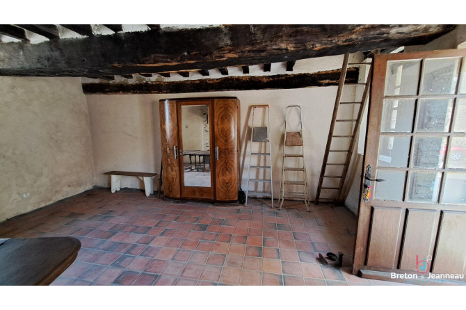 Maison en campagne à proximité de LASSAY-LES-CHÂTEAUX
