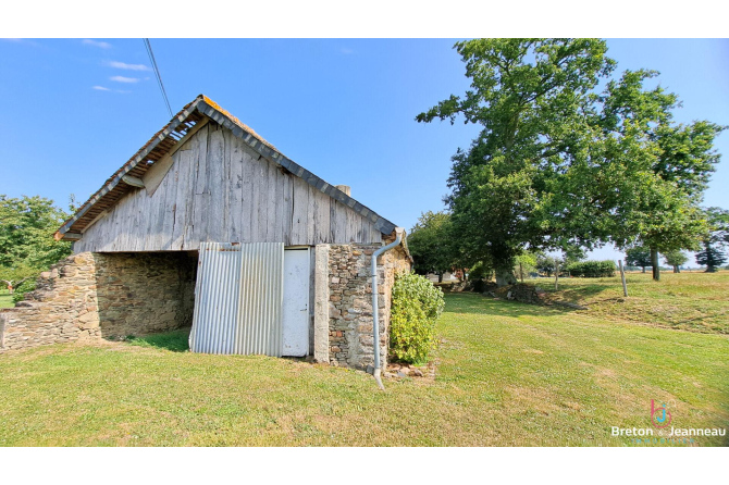 Maison en campagne à proximité de LASSAY-LES-CHÂTEAUX