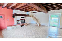 Maison sur 1 ha 34 à Saint Pierre la Cour