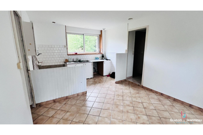 Maison sur 1 ha 34 à Saint Pierre la Cour