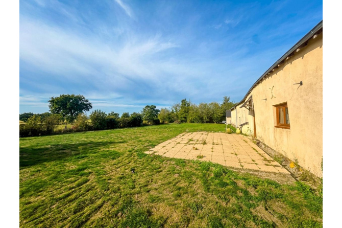 Maison de campagne à Javron-les-Chapelles
