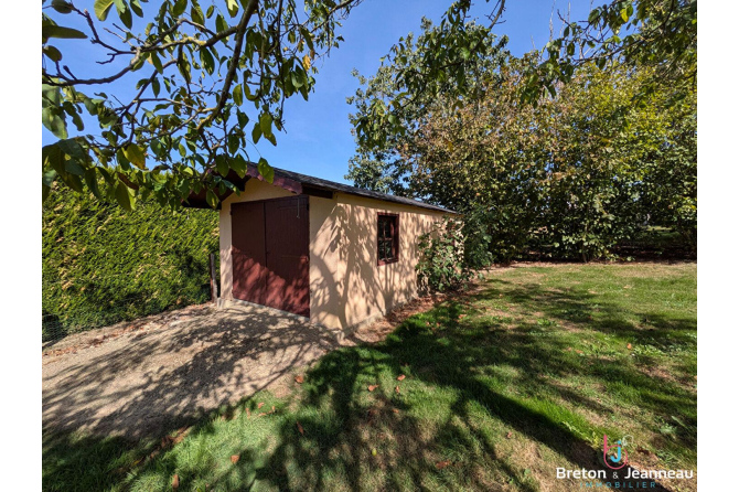 Maison de campagne à 10 minutes d'Evron avec belle vue sur la vallée de l'Erve