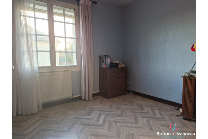 Pavillon sur sous-sol à Villaines-la-Juhel