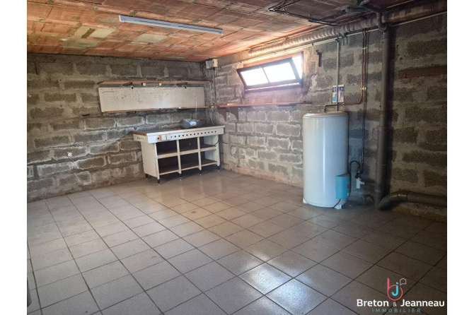 Pavillon sur sous-sol à Villaines-la-Juhel