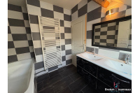 Maison de 376 m² avec piscine en campagne secteur Gorron