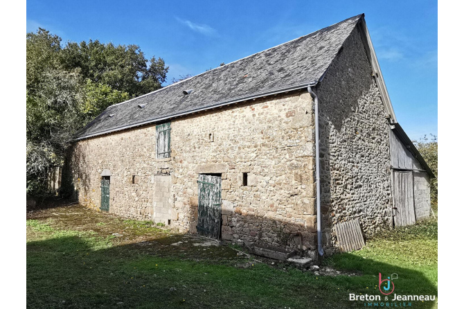 Fermette sur près d'1 ha 90 à Vimartin sur Orthe