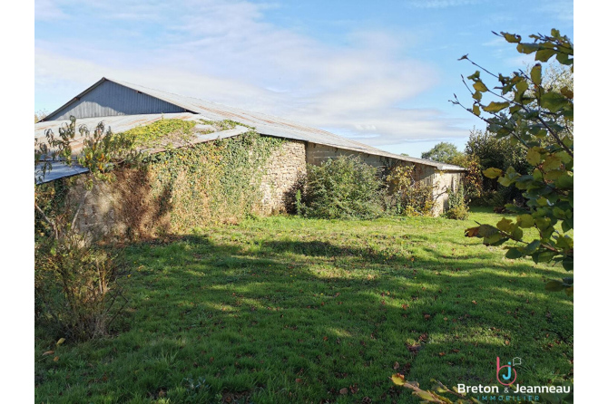 Fermette sur près d'1 ha 90 à Vimartin sur Orthe