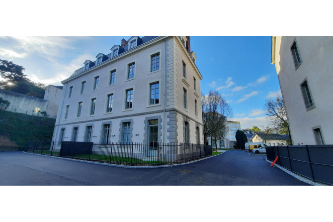 Appartement T4 - LAVAL - Centre Ville Rive Droite