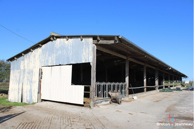 Fermette sur 1ha 93 à Saint Pierre des Landes