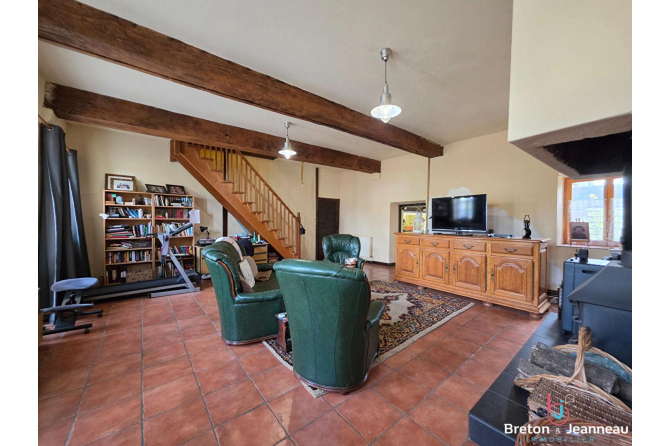 Maison sur 1,3 ha secteur Andouillé