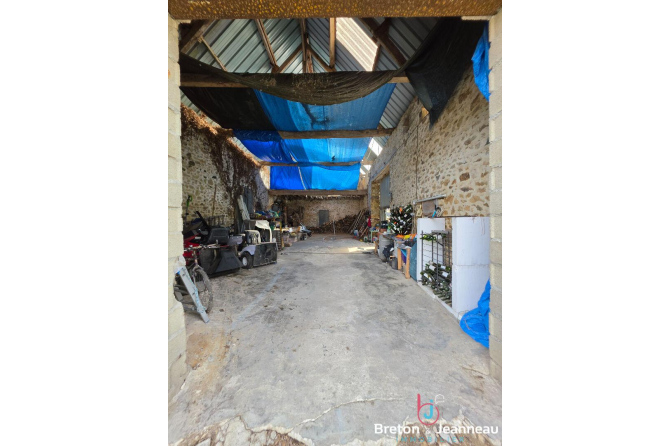 Maison sur 1,3 ha secteur Andouillé