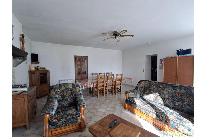 Longère familiale 5 chambres axe Mayenne Laval