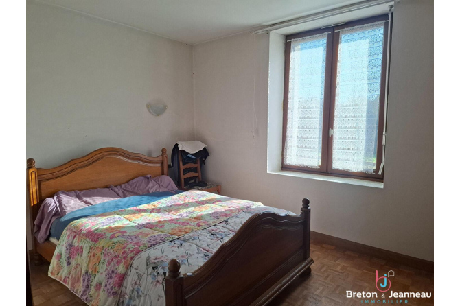Longère familiale 5 chambres axe Mayenne Laval