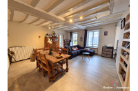 Maison avec dépendances à Montreuil-le-Chétif