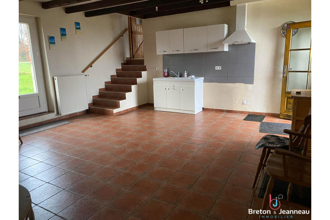 Maison sur 3 hectares 89 proche de Mayenne