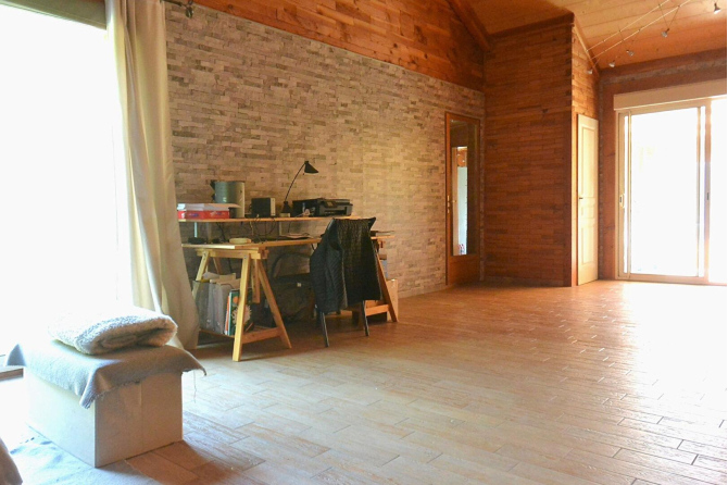Maison de plain-pied avec studio à Saint-Cyr-en-Pail