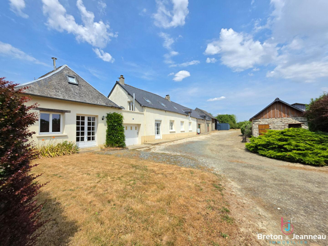 Maison 9 pièces 166 m² · à Javron-les-Chapelles · 166 m² · 304 900 €