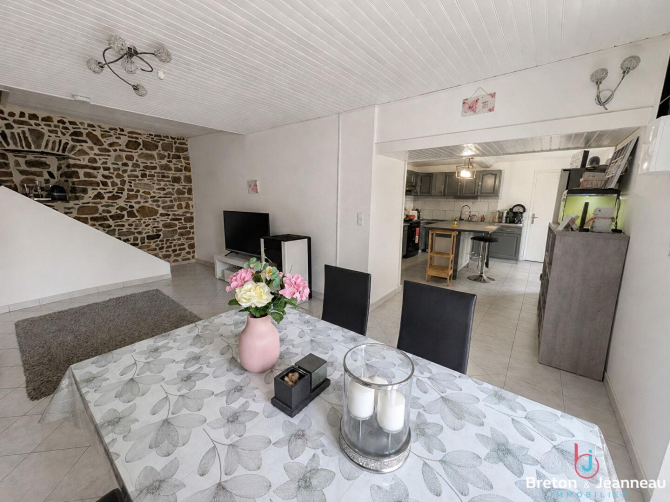 Maison 5 pièces 96 m² · à Blandouet-Saint Jean · 96 m² · 126 400 €
