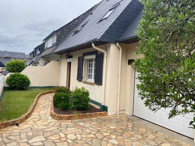 Maison 5 pièces 79 m² · à Lécousse · 79 m² · 179 950 €