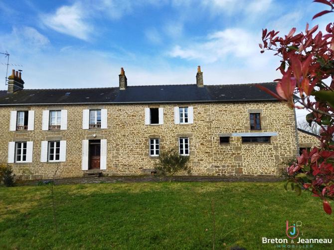 Stone farmhouse Lassay les Châteaux sector