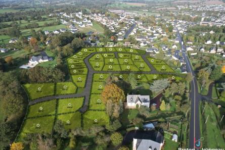 Building land with services in Montsûrs