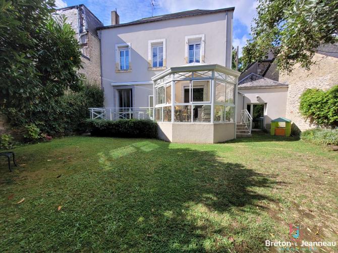 Maison de ville rive gauche à Laval