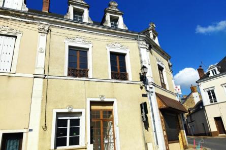 Maison sur Sillé le Guillaume