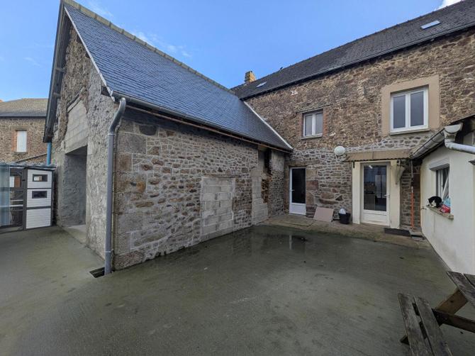 Maison de ville rénovée secteur Mayenne