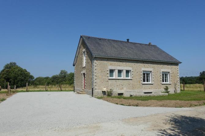 MAISON F4 à IZE