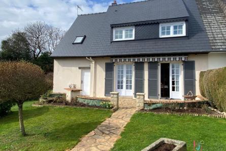 Maison à Lécousse