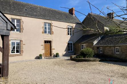 Ancien presbytère proche de Beaumont sur Sarthe