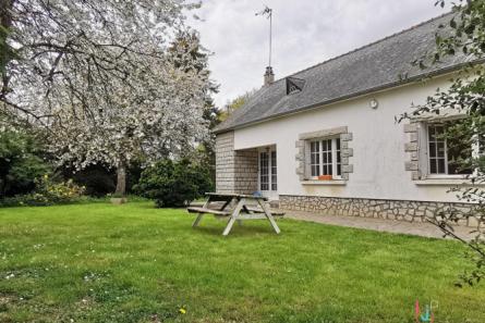 Corps de ferme isolé sur 2 ha à Vimartin-sur-Orthe