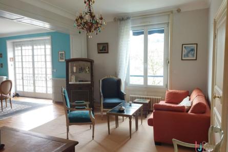 Maison de ville - Appartement à MAYENNE