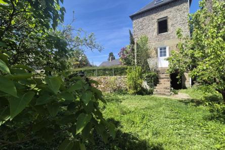 Jolie maison de bourg secteur Bais