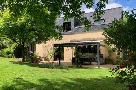 Propriété à L'Huisserie