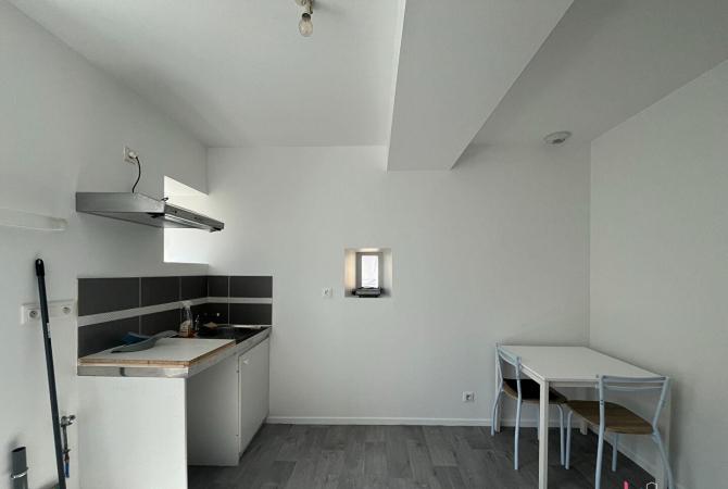 Appartement T1bis - 25m2 - LAVAL - Quartier Avesnières