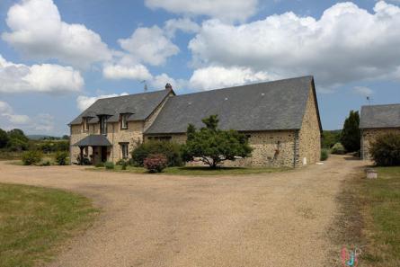 Propriété d'exception sur 1 ha 14 secteur Evron