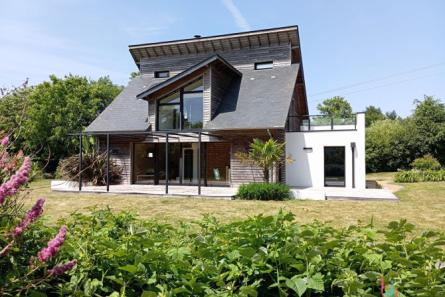 Maison contemporaine et basse consommation secteur Mayenne